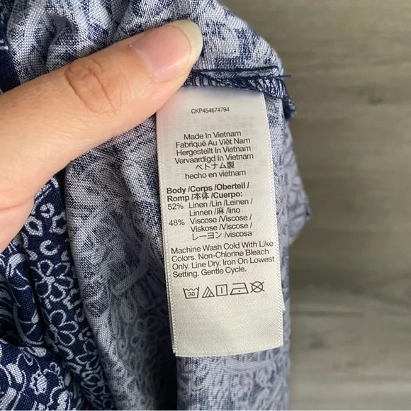 Madewell Blue and White Floral Paisley Midi Skirt sz 12 - Picture 8 of 10